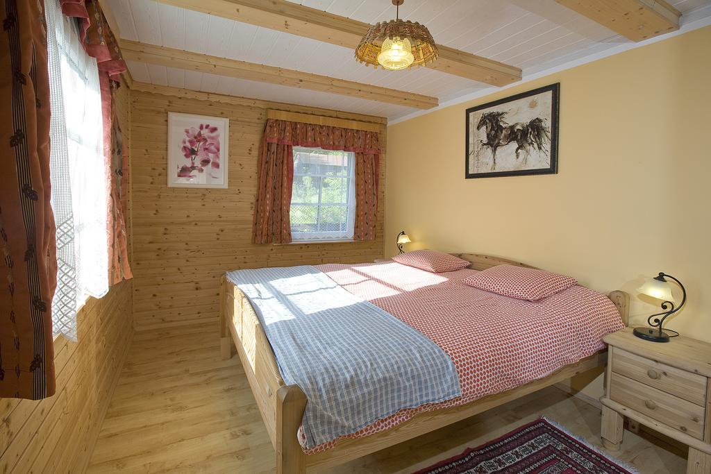 Das Altsteirische Landhaus - La Maison De Pronegg - Feriendomizil Im Biosphaerenpark Wienerwald Pressbaum Room photo